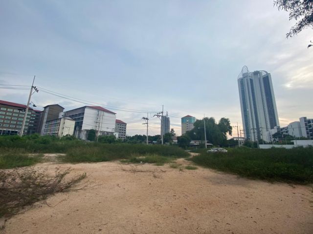 ที่ดินZone EECเศรษฐกิจพิเศษ รถไฟฟ้าความเร็วสูง เชือมต่อ3สนามบิน   หาดจอมเทียน พัทยาจ.ชลบุรีใกล้โรงแรม เซนทรามาริส