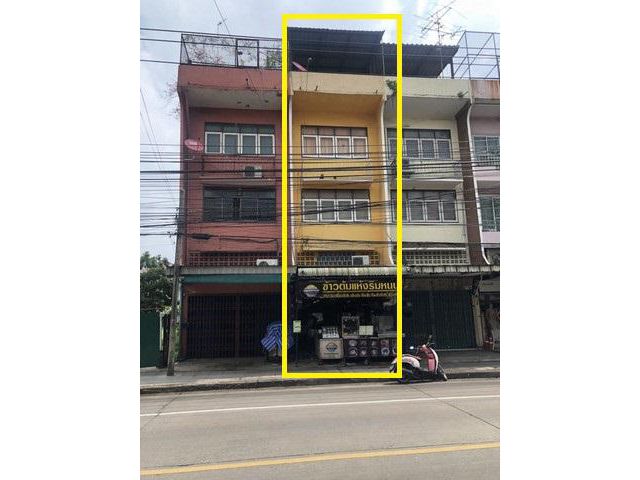 ขายอาคารพาณฺิชย์ โชคชัย 4 ติดถนนใหญ่ ราคา10ล.