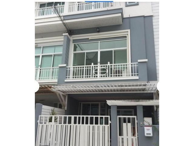 ให้เช่าทาวน์โฮม 3ชั้น เดอะ เมทโทร พระราม9