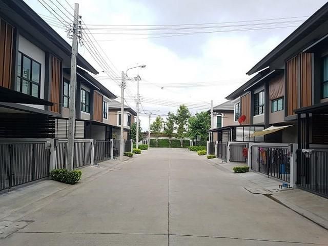 ให้เช่าทาวน์โฮม พรีเมี่ยม ไทม์โฮม สวนหลวง ร.9