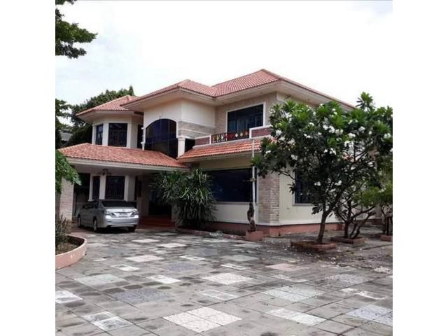 ขายบ้านเดี่ยว 2 ชั้น ทำเลทอง 367 ตรว. รามอินทรา38