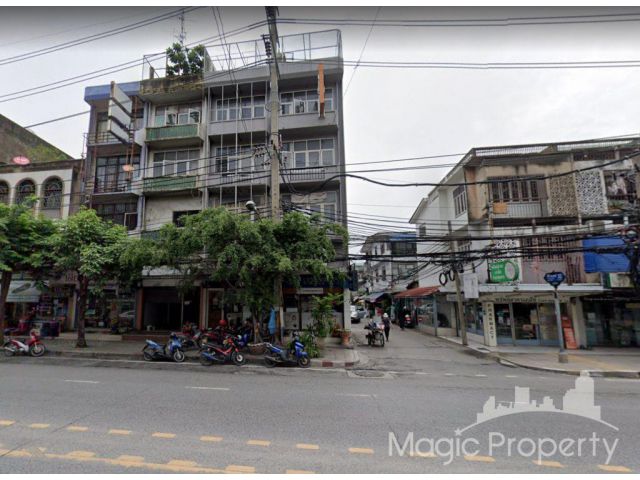 ขายตึกแถว 4 ชั้น ใน ซอยสุขุมวิท71, คลองตันเหนือ วัฒนา กทม.