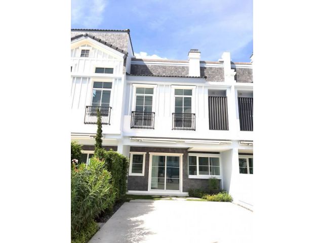 ทาวน์โฮมหรูให้เช่า Indy2 บางนา-รามคำแหง2