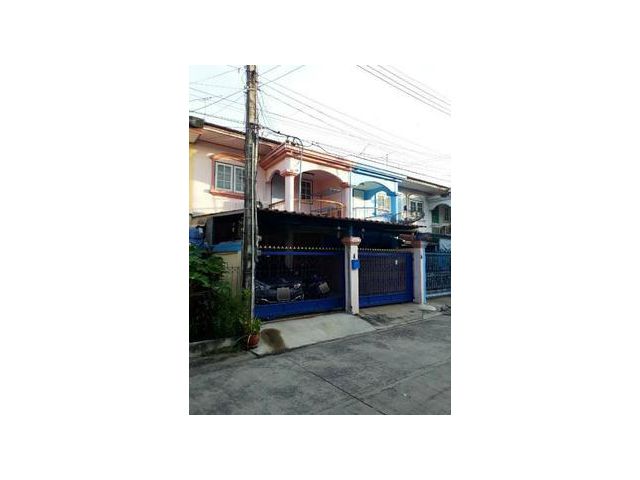 ขายทาวน์เฮ้าส์ บ้านสวน 3 นอน 2 น้ำ 2 ล้าน