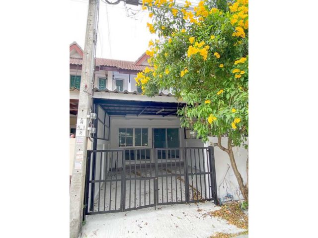 ขายด่วน !!!! เจ้าของขายเอง ทาวน์เฮาส์ 2 ชั้น หมู่บ้านบุราพันธ์ 22 ตรว. 2 ห้องนอน