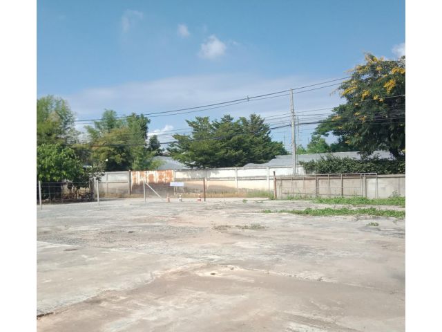 ที่ดินเปล่าใกล้ถนนเชียงใหม่-กรุงเทพ