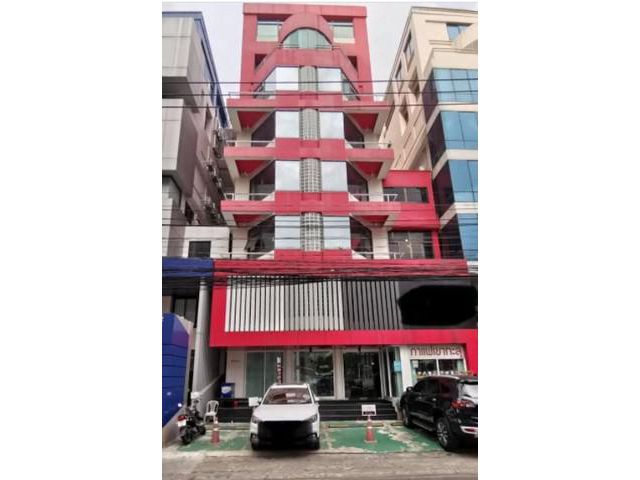 ขายอาคารสำนักงาน8ชั้นมีลิฟท์ ถนนพระรามเก้า
