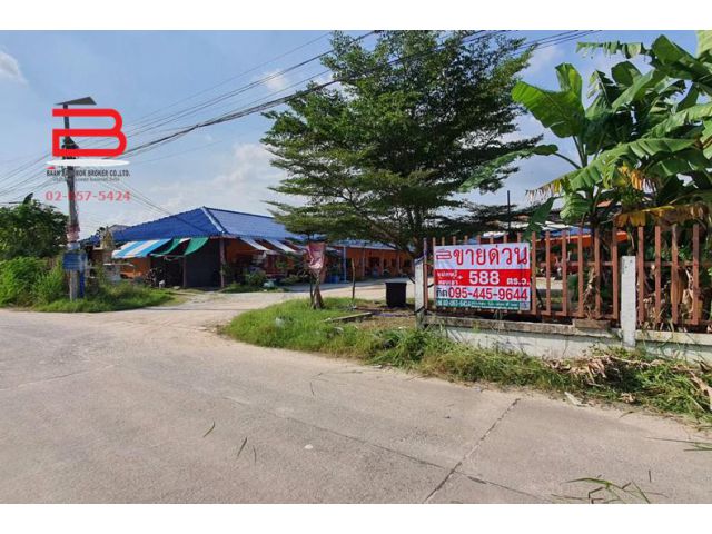 ที่ดิน+สำนักงาน+ห้องเช่า ซอยโชคนิมิตร , ซอยสุขุมวิท 54 เนื้อที่ 2-2-38 ไร่ ถนนสุขุมวิท อ.เมือง จ.ระยอง