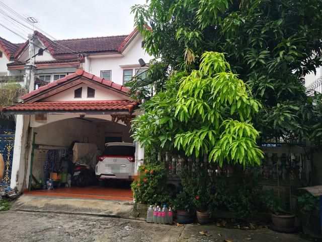 ขายด่วนถูกมาก บ้านหลังริม จรัญวิลล่า4 ถนนจรัญ13​