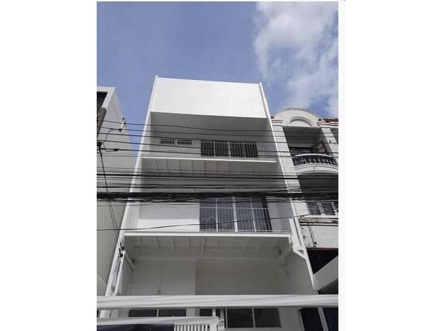 ให้เช่าและขาย ทาวน์โฮม 3ชั้น ใกล้ MRTสุทธิสาร