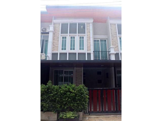 ขาย ทาวน์โฮม 2 ชั้น Golden Town วงสว่าง-แคราย