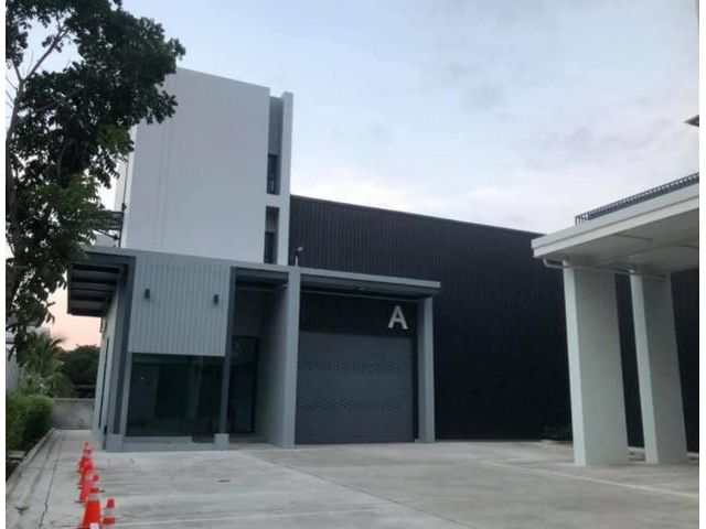 ให้เช่าโกดัง พร้อมสำนักงาน ย่านทาวน์อินทาวน์