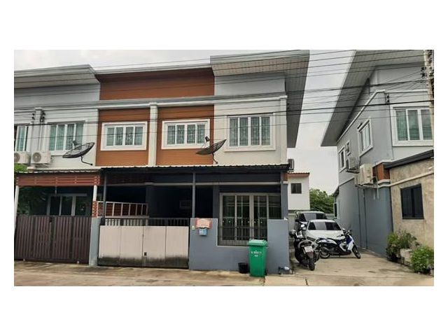ให้เช่าบ้าน หมู่บ้านชลิดา รังสิต คลอง 3 คลองหลวง ปทุมธานี เป็นบ้านหลังริม