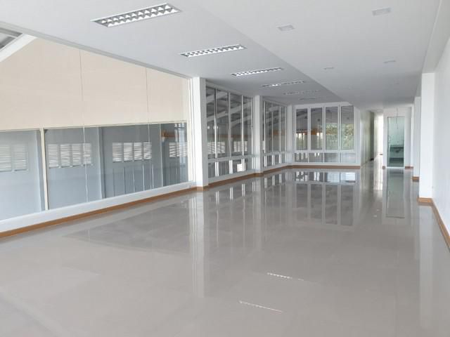 ให้เช่าโกดังพร้อมออฟฟิศ ถนนบางนา-ตราด