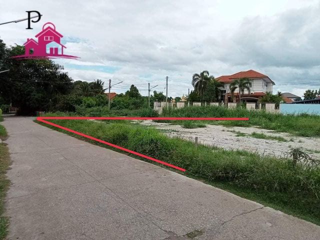 ที่ดินหายากใจกลางเมือง หัวนากาญจนบุรีพร้อมปลูกสร้าง