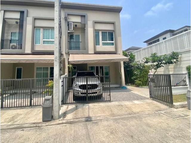PN26 ให้เช่า และ ขาย ทาวน์โฮม 2 ชั้น บ้านกลางเมือง สวนหลวง ซ.เฉลิมพระเกียรติ 28 แปลงมุม หน้าบ้านหันทิศตะวันออก วิวสวน