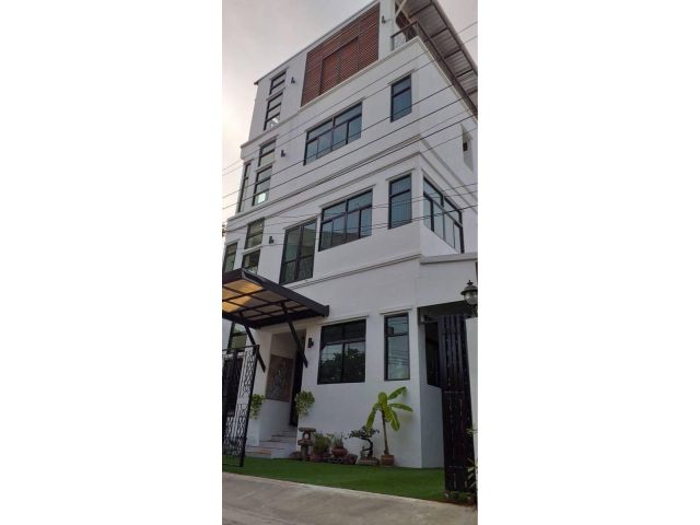 ขายบ้านเดี่ยว 3 ชั้นมีดาดฟ้า 12 ห้องนอน สวนผัก29