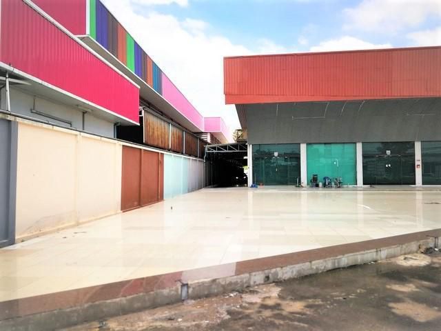 ให้เช่าโชว์รูม โกดังและOffice  เหมาะทำการค้า หน้าร้าน คลังเก็บสินค้า ย่านพระราม2