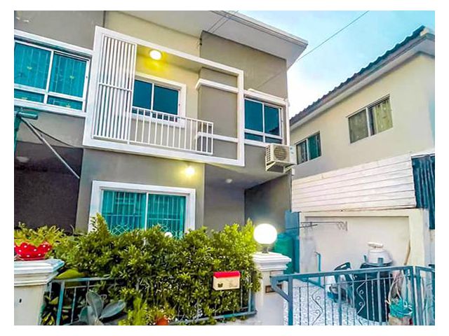 ขายทาวน์โฮม นิรันดร์ วิลล์ 16 (AOL-F68-2111004908)
