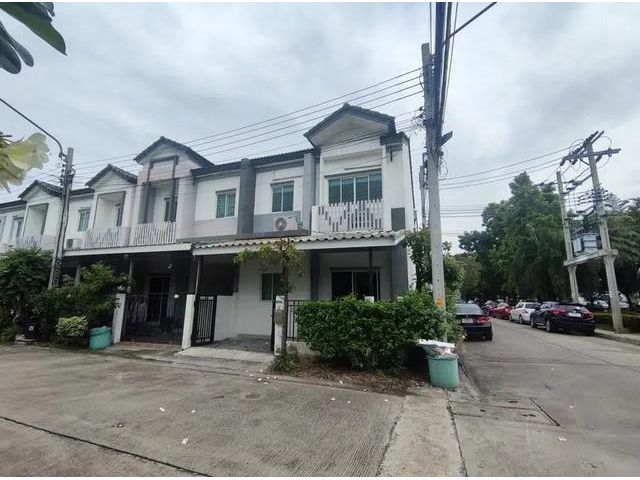 ให้เช่าทาวน์เฮ้าส์ ดอนเมือง ถนนช่างอากาศอุทิศ