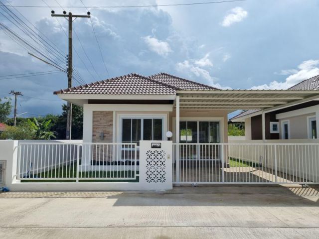 ขายบ้านสร้างใหม่ ใกล้89พลาซ่า เส้นต้นยางสารภี เนื้อที่ 42 ตร.ว. ราคา 1.99ล้าน