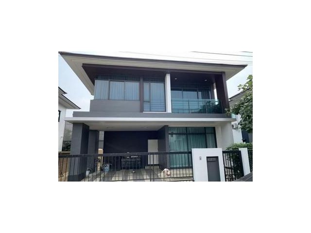 บ้านเดี่ยว 2 ชั้น หมู่บ้านเศรษฐสิริ กรุงเทพกรีฑา