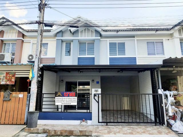 ขายทาวน์เฮ้าส์ 2 ชั้น #หมู่บ้านพฤกษา76 Renovateใหม่ ปูกระเบื้องแกรนิตโต้ ปรับปรุงห้องน้ำใหม่ ห้องครัว โรงจอดรถ