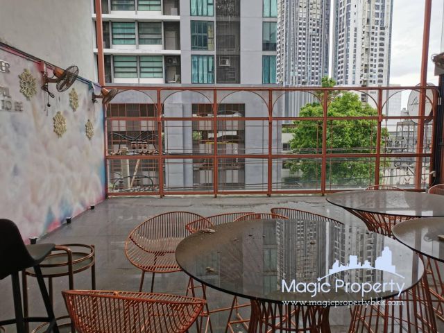 ให้เช่าอาคารพาณิชย์ 4 ชั้น บนถนนเอกมัย, แขวงคลองตันเหนือ เขตวัฒนา กทม.