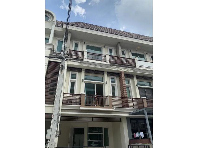WAN214ให้เช่าทาวโฮม 3 ชั้น โครงการพรีเมียมเพลส สุคนธสวัสดิ์27 ใกล้เลียบด่วน -รามอินทรา
