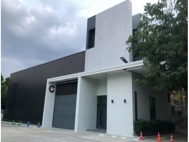 ให้เช่าโกดัง มีอาคารสำนักงาน ทาวน์อินทาวน์ ซอย11