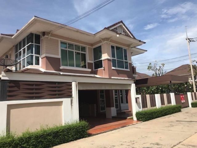 ขาย/ให้เช่าบ้านเดี่ยว 2 ชั้น พร้อมเฟอร์นิเจอร์จัดเต็ม หิ้วกระเป๋าเข้าอยู่ได้เลย ใกล้ทะเลบางแสนนิดเดียว