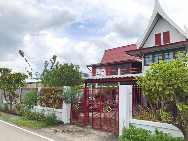 ถ. คลองสอง บงกช บ้านทรงไทย 2 ชั้น 110 ตรว.3นอน