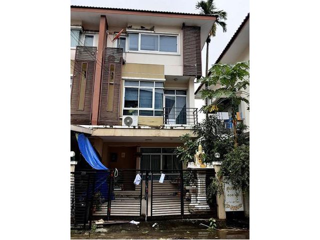 ขายทาวน์เฮ้าส์  :   หมู่บ้านจามจุรี พาร์ค