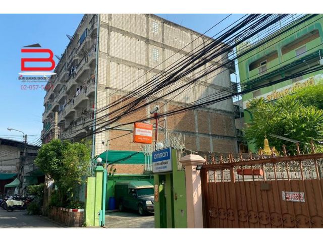 อพาร์ทเม้นท์ สูง 5 ชั้น ซอยจันทน์ 32 เนื้อที่ 143 ตรว. มี 118 ห้องนอน 118 ห้องน้ำ ถนนเจริญราษฎร์ เขตสาทร
