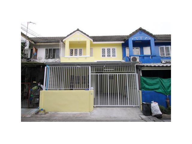 ขายทาวน์เฮ้าส์ 2 ชั้น หมู่บ้านพิศาล ท่าข้าม 30 รีโนเวทใหม่ทั้งหลัง