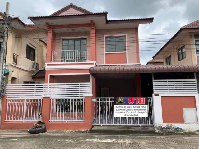 ขายบ้านแฝด 2 ชั้น #หมู่บ้านเต็มสิริพาร์ค2 บ้านสภาพดีพร้อมอยู่ ต่อเติมห้องครัวใหม่ ถนนหมู่บ้านกว้างขวาง บรรยากาศร่มรื่น