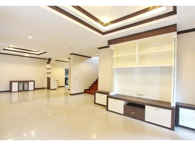 PN26 ให้เช่าบ้าน สุขุมวิท63 เอกมัยซอย10 ปรีดี 25