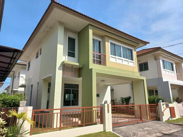PN24 ให้เช่า บ้านแฝด สไตล์ บ้านเดี่ยว 2 ชั้น หมู่บ้าน พร้อมพัฒน์ พรีว่า ใกล่ซาฟารีเวิลด์ เดินทางสะดวก ใกล้รพ.สินแพทย์ ซา