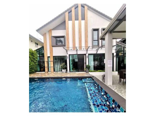 R7บ้านสไตล์โมเดินลักชัวร์รี่ ใกล้เมืองตกแต่งหรูหรา