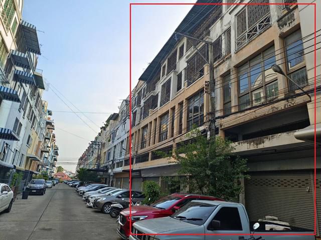เซ็นทรัล ปิ่นเกล้า! เช่าโชว์รูม4.5ชั้น บรม 60ตรว