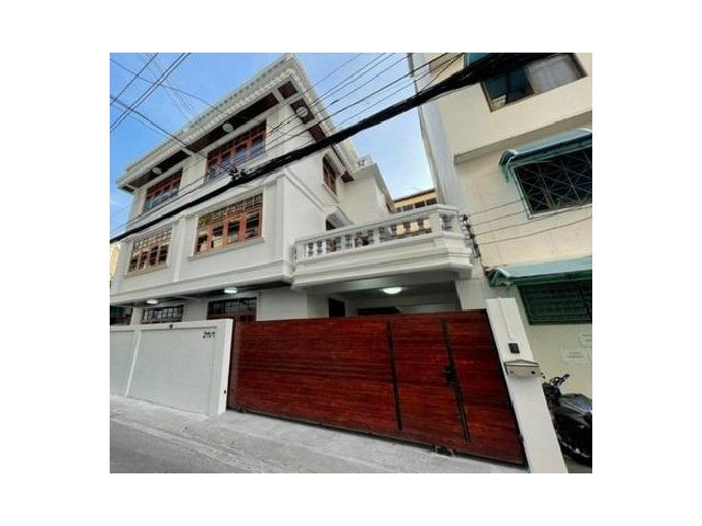 ขายบ้านเดี่ยว 3 ชั้น เนื้อที่ 36 ตรว.รีโนเวทใหม่ หันหน้าทิศเหนือ  ซอยเจริญนคร 34 ไม่ไกลจากBTSวงเวียนใหญ่