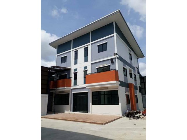 ให้เช่าโฮมออฟฟิศ 3ชั้น โกดังถนนพระราม2 เอกชัย