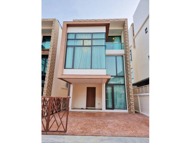 BUONA Residence บ้าน 3 ชั้น LUXURY