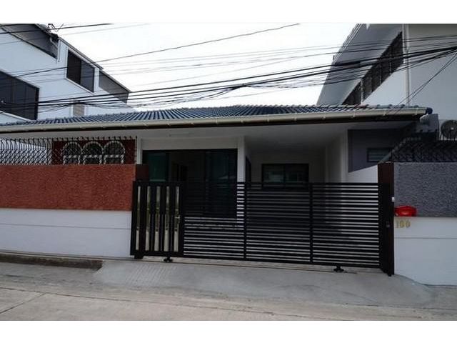 ให้เช่าบ้านเดี่ยวชั้นเดี่ยว 50 ตรว โชคชัย 4