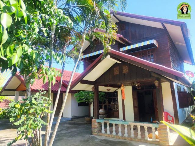บ้าน 2 หลัง เนื้อที่เยอะมาก 259 ตร.ว.  ในซอยเทคโนฯ