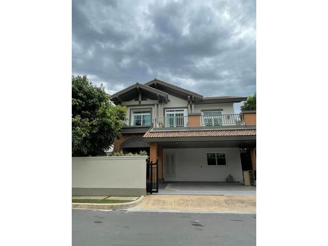 ขายบ้าน 89 ตรว. นันทวัน บางนา กม.7 พร้อมสระว่ายน้ำ