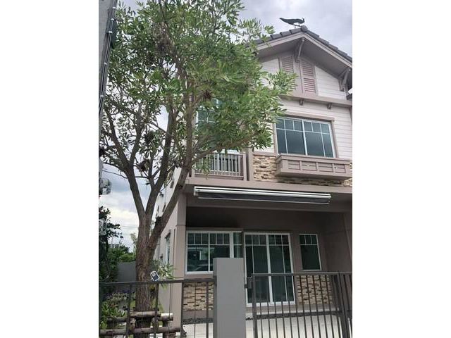 BH1324 ให้เช่าทาวน์โฮม 2ชั้น หลังมุม อินดี้2 บางนา