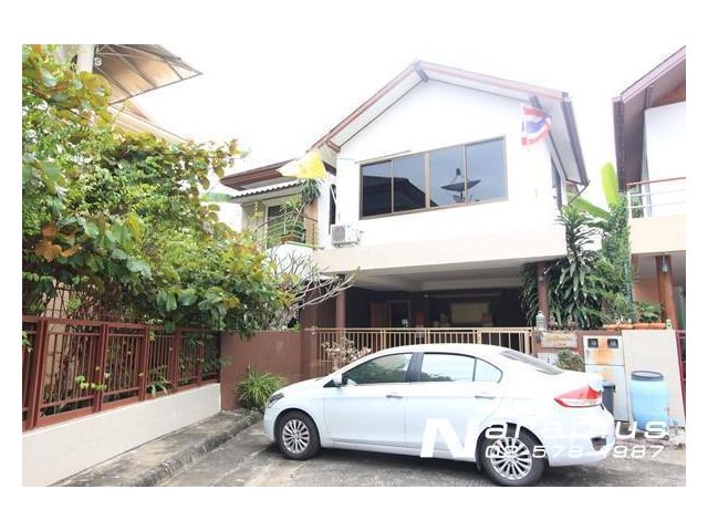 64120688 : ขายบ้านเดี่ยว 2 ชั้น หลังริม ม.กรีนการ์เด้นท์ ข้างห้างซีคอนสแควร์ - ศรีนครินทร์ ขนาด 69.7 ตรว. รับรองมาดูแล้ว