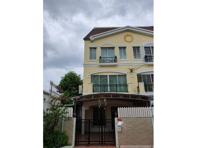 ให้เช่า ทาวน์โฮม  บ้านกลางเมือง ศรีนครินทร์ 24