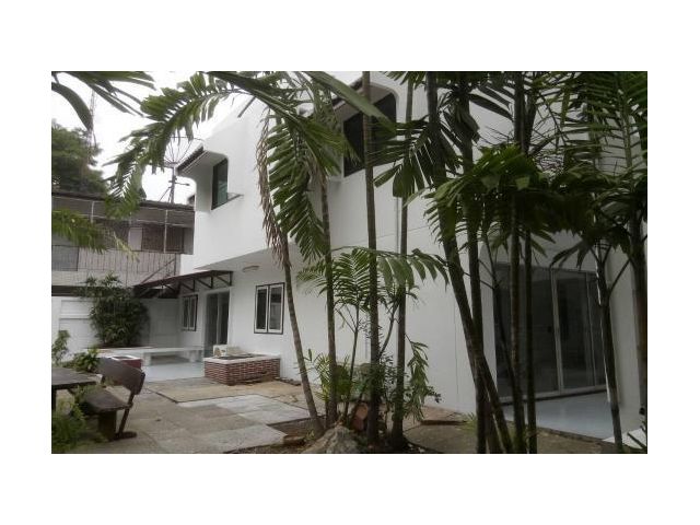 HR0652 ให้เช่าบ้านเดี่ยว 2ชั้น สุขุมวิท64 แขวง บางจาก เขตพระโขนง  ค่าเช่า 60000/เดือน